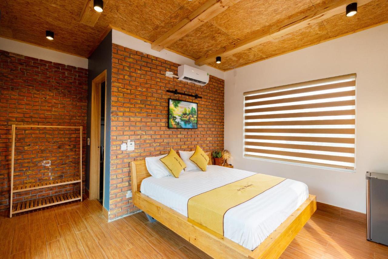 An Thai Homestay And Bar Нин Бин Екстериор снимка